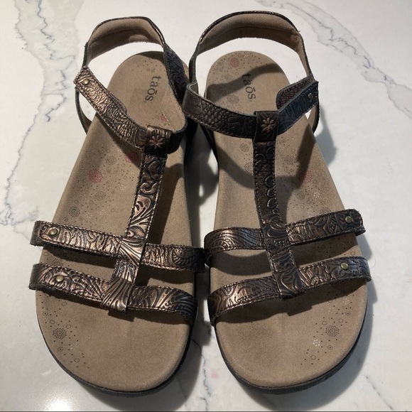 TAOS Sz 11  Trophy Strappy Copper Colourway Velcro Closure Comfort Sandals - Picture 5 of 16